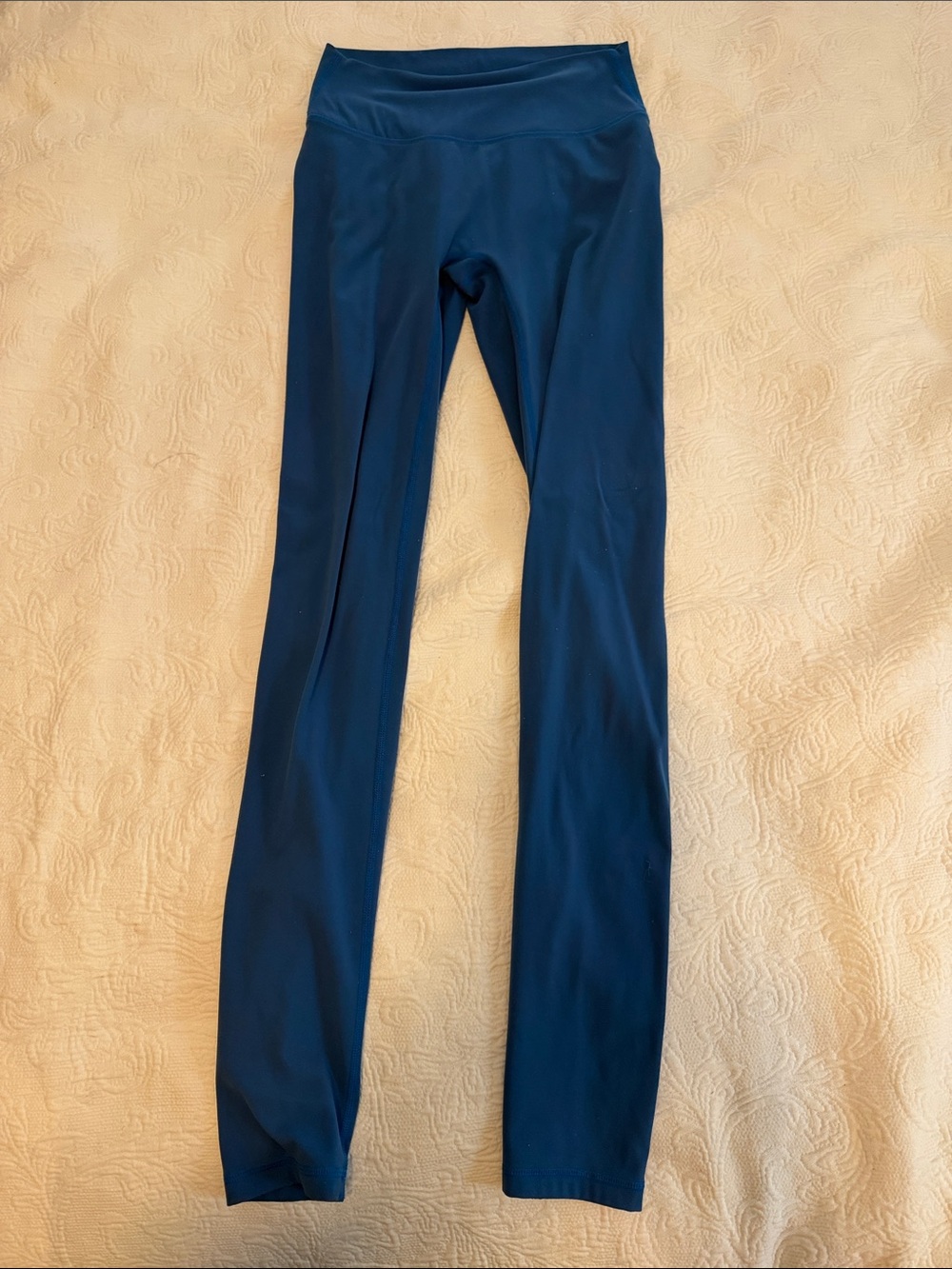 Blue size small sunzel leggings